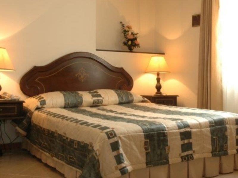 Hotel Plaza Versalles كالي المظهر الخارجي الصورة